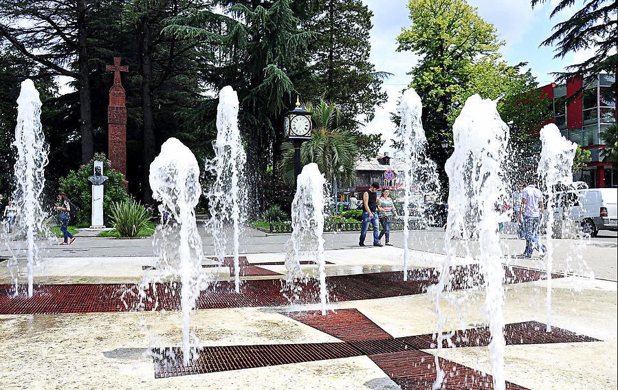 Фото: фонтан в центре города