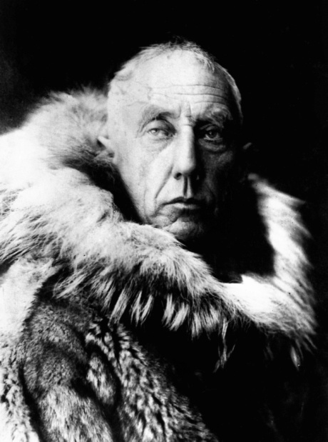 Руаль Амундсен - певый человек на Южном полюсе