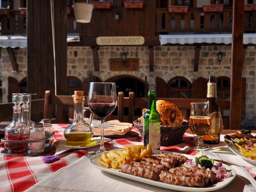 Фото: блюда кухни Черногории