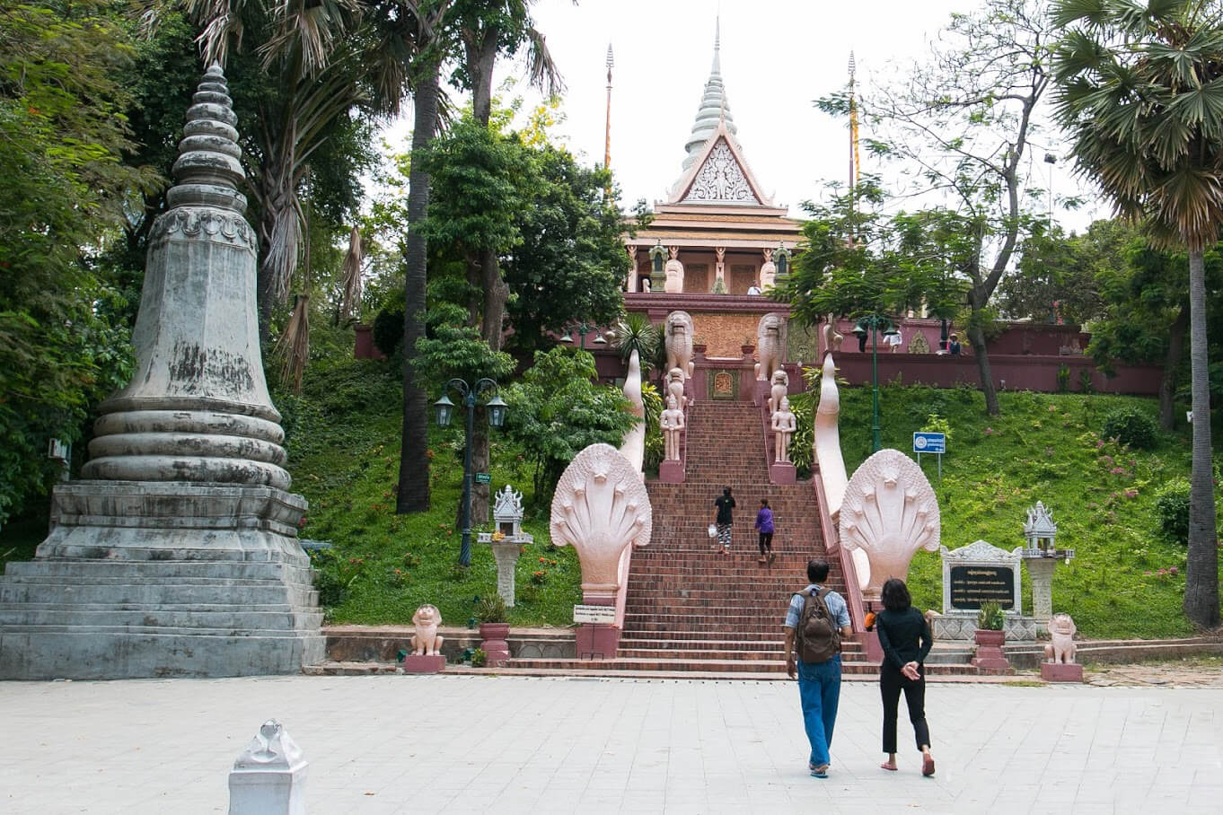 Храм Ват Пном