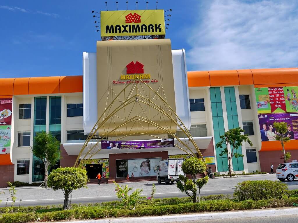 MaxiMark Shopping Mall