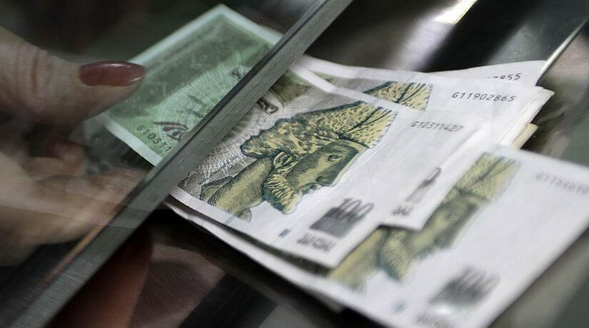 Обмен валюты на местную - лари