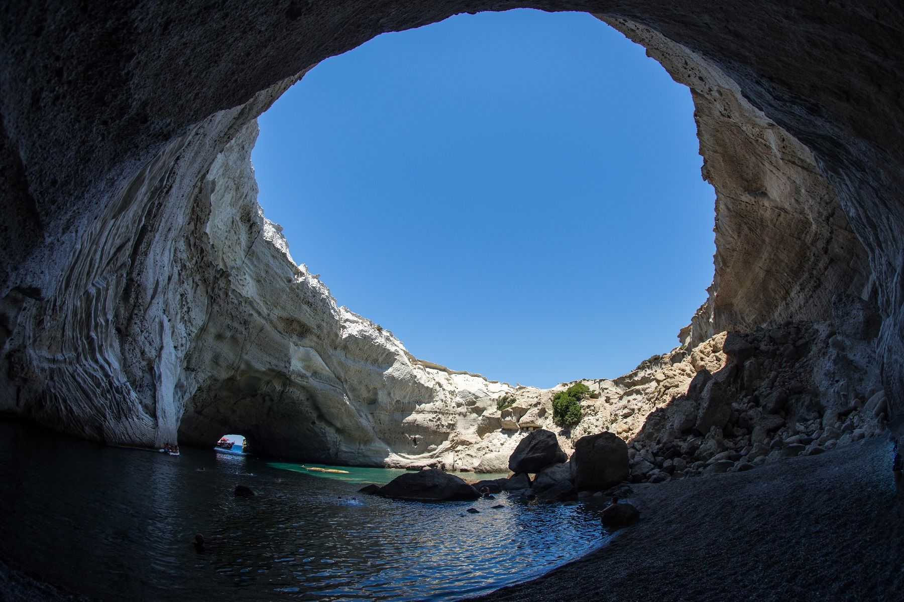 Природные пещеры