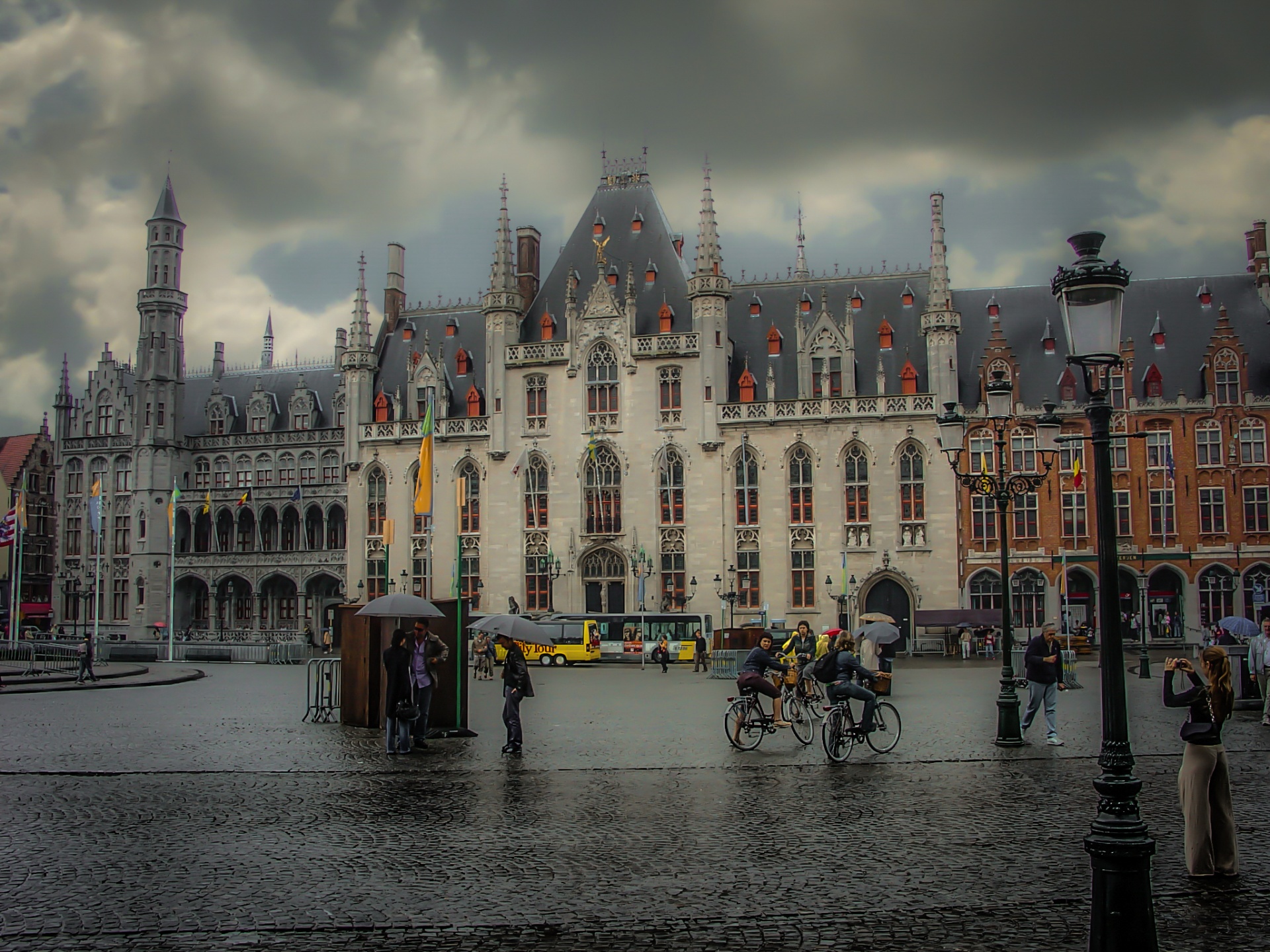 Дождливая погода в городе Бельгии