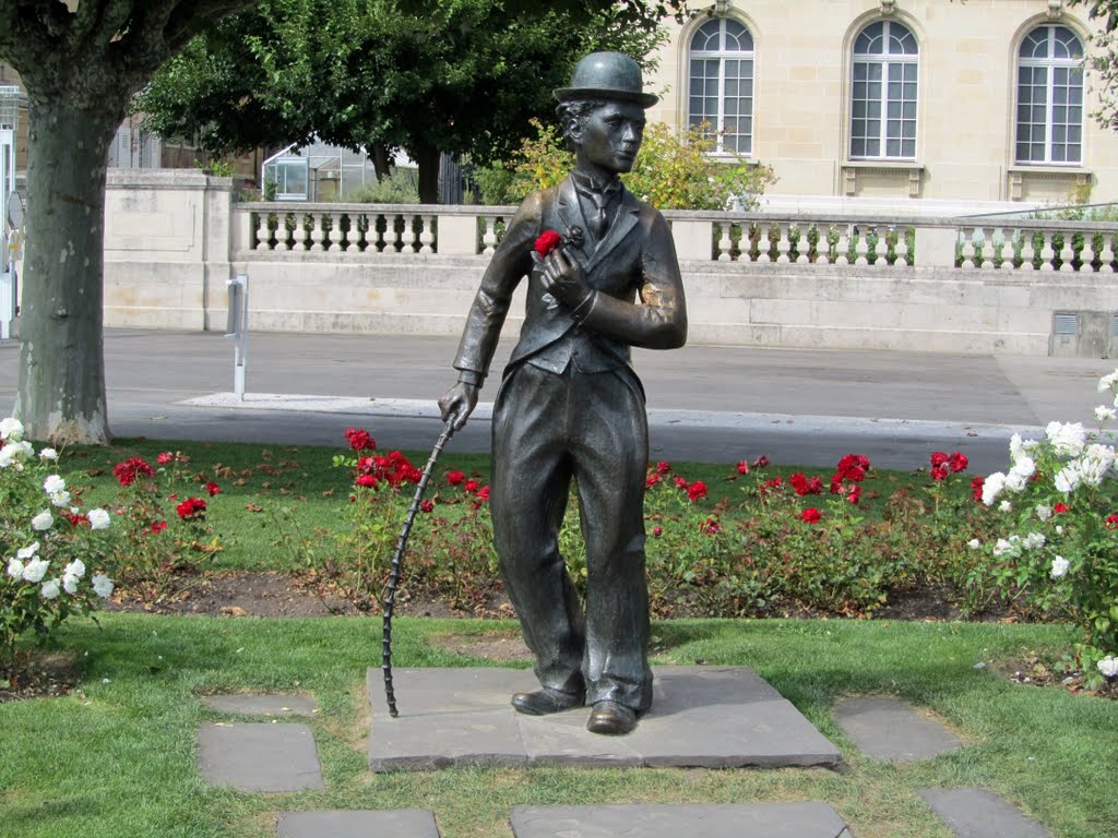 Статуя Чарли Чаплина