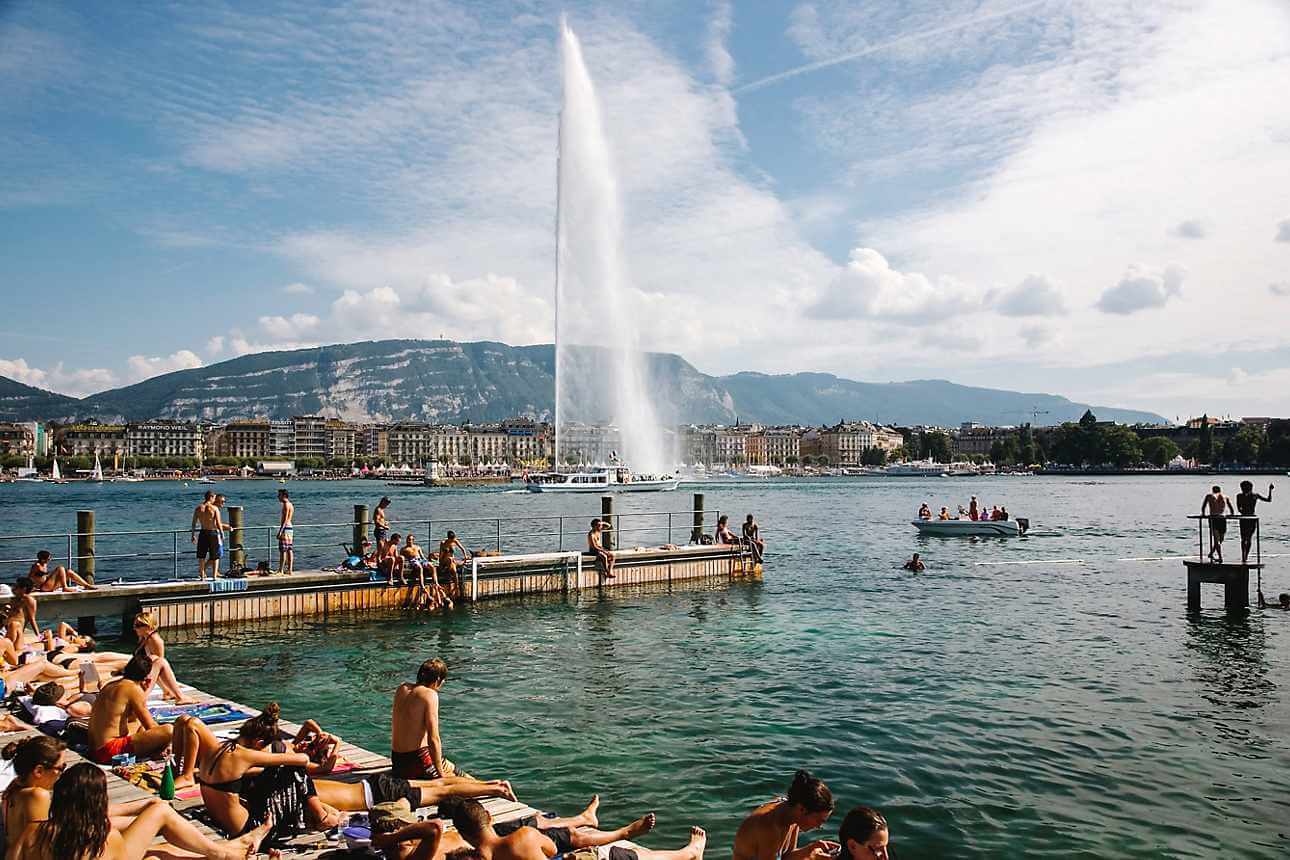 Купальни на Женевском озере