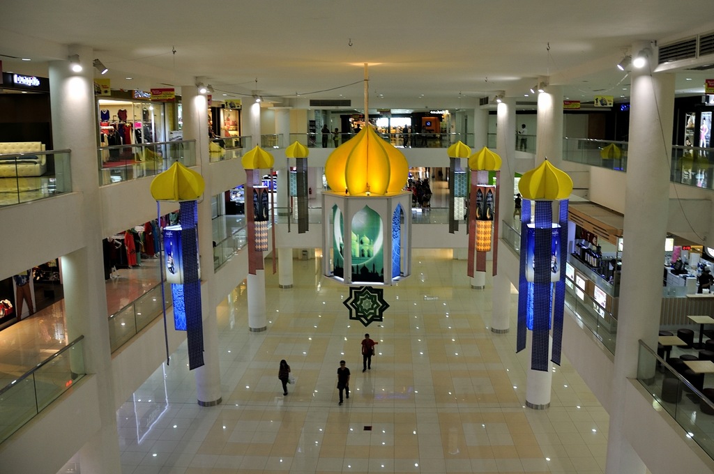 Торговый центр Suria Sabah