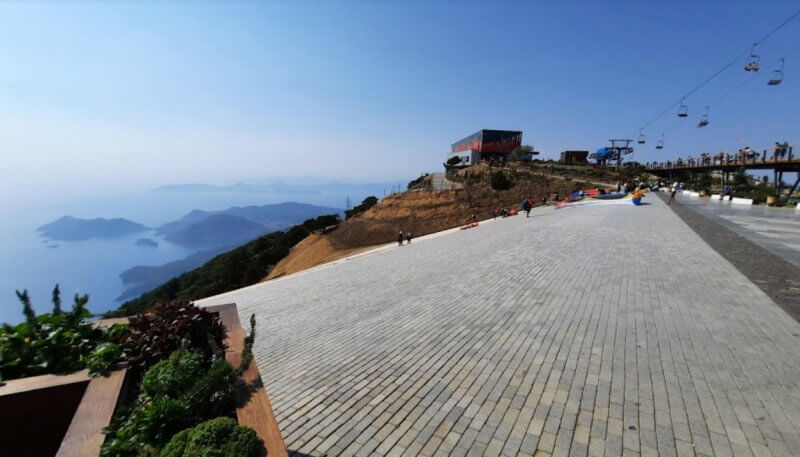 Станция на высоте 1700 м