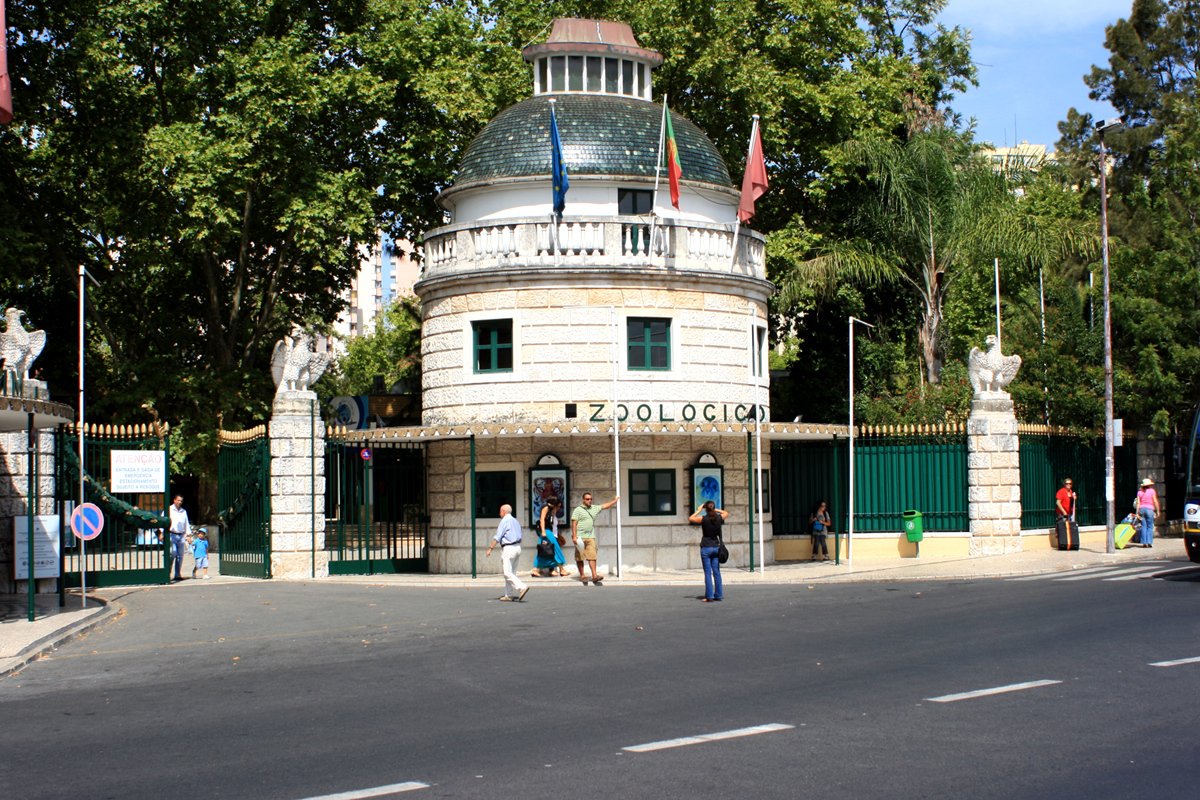Вход в зоопарк в Лиссабоне