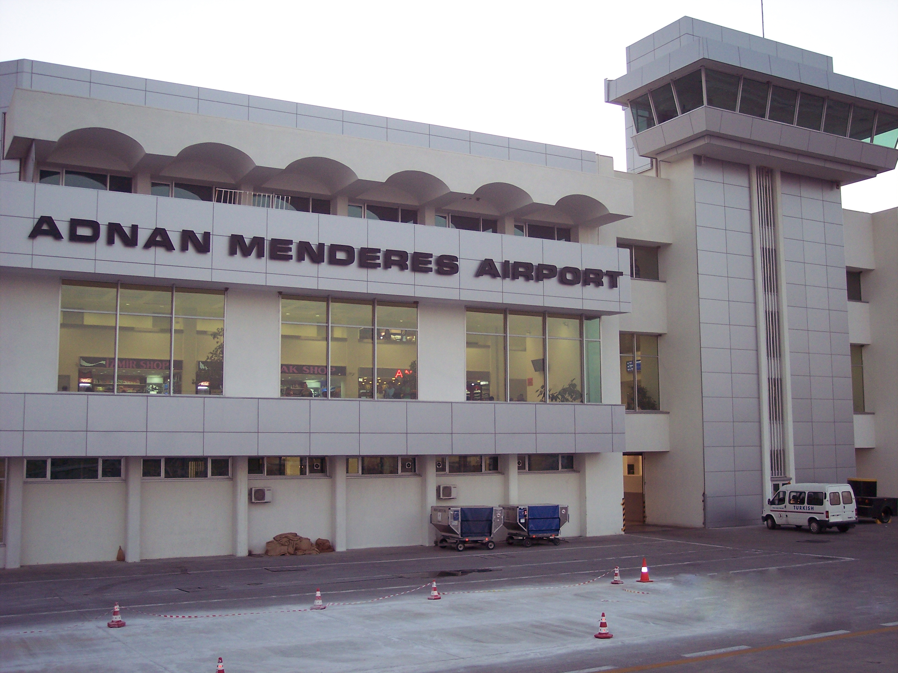 Международный аэропорт Измира