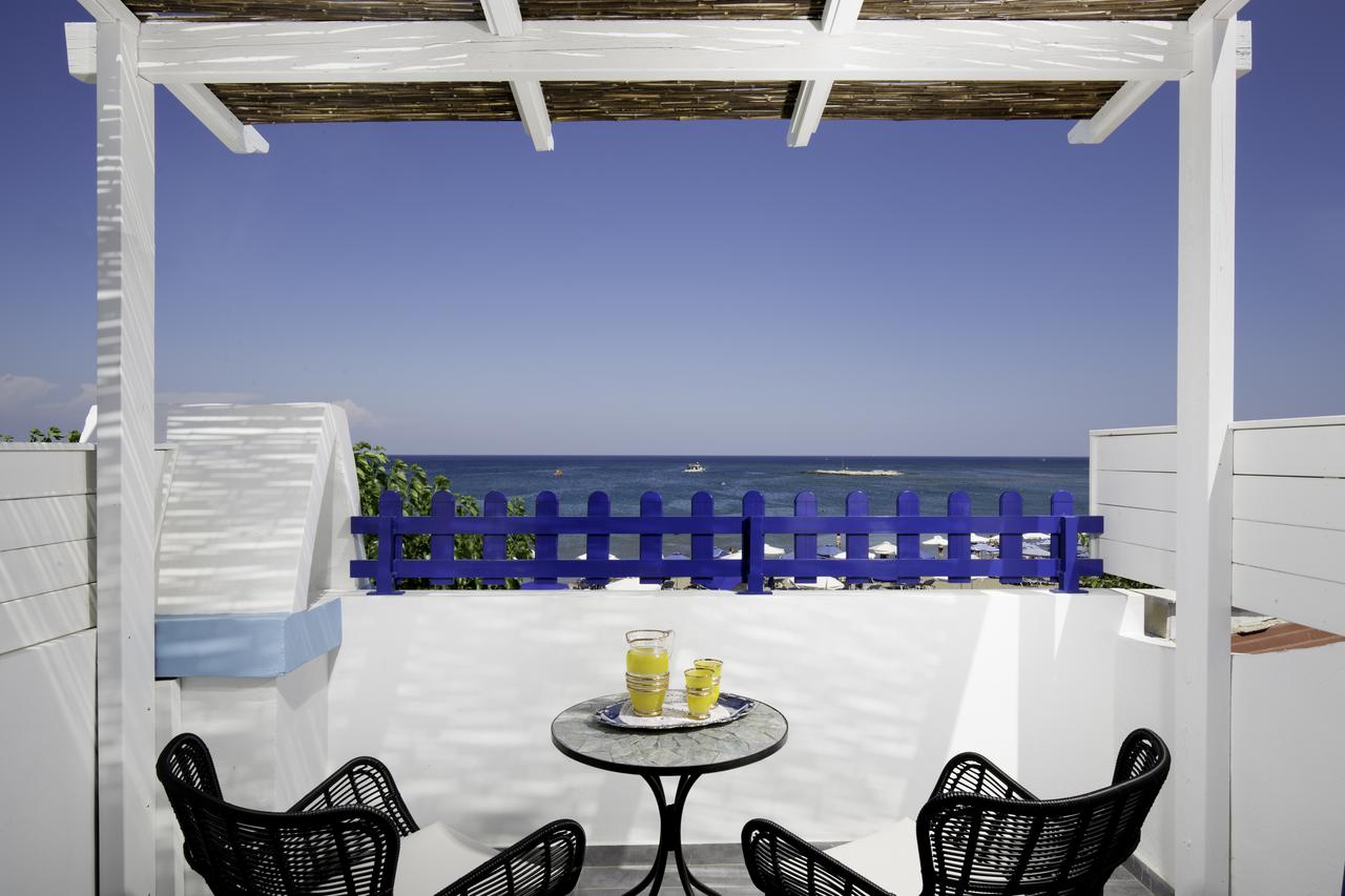 Вид на море с отеля Dimitra Rooms
