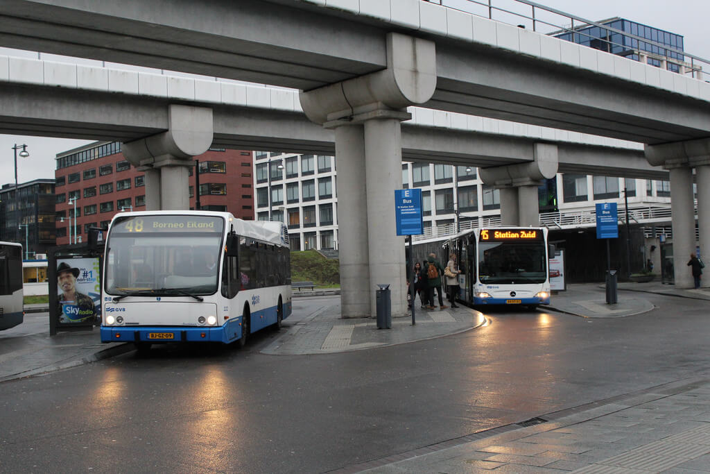 Автобус от станции Amsterdam Sloterdijk
