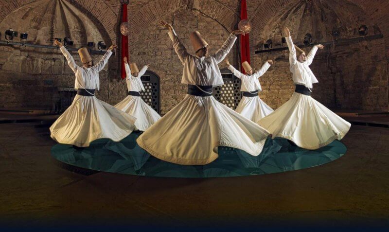 Турецкий танец в национальных костюмах