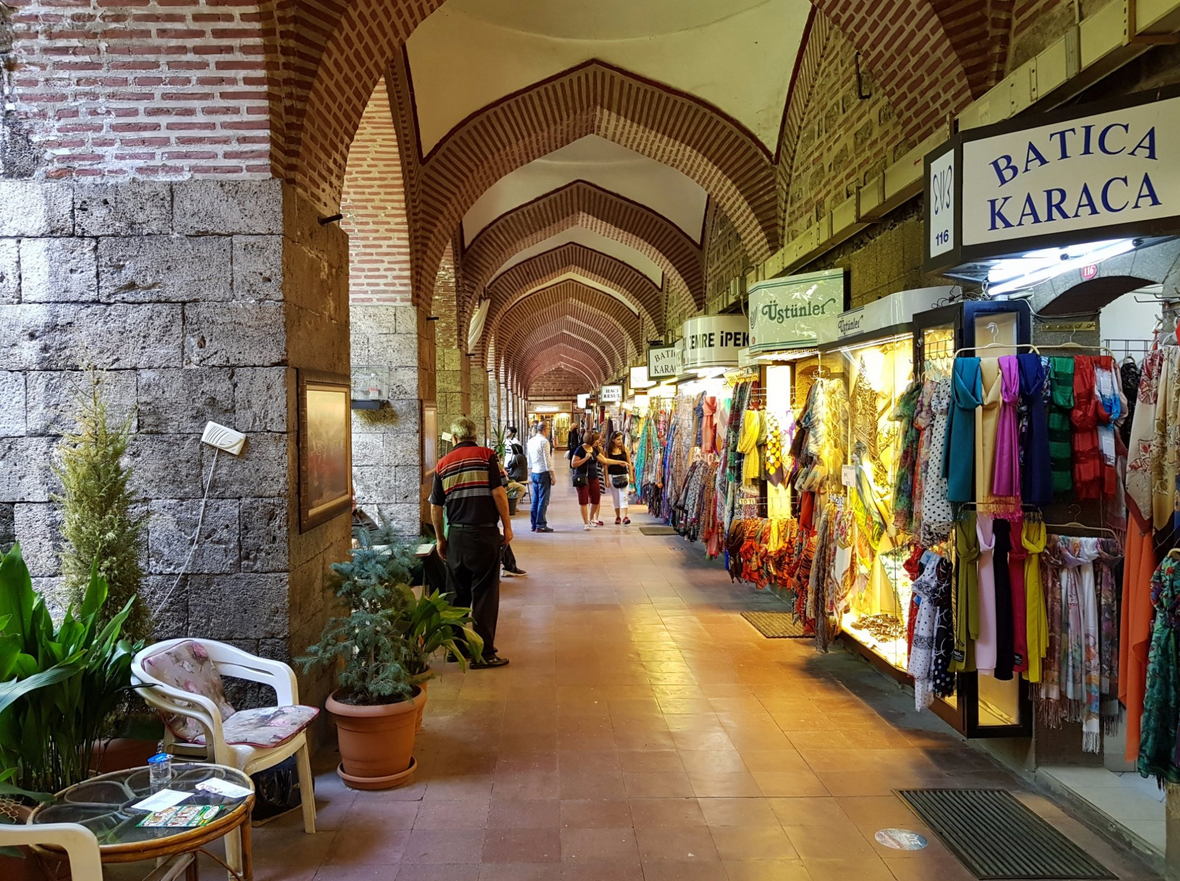 Шелковый рынок Koza Hani