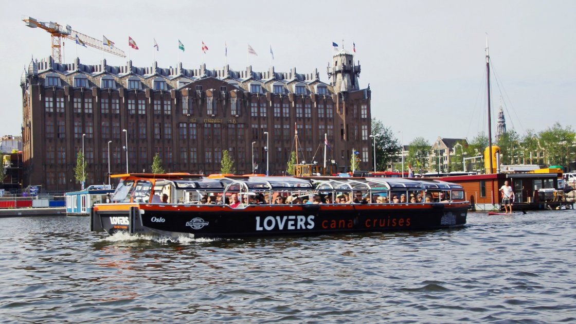 Круиз по водным каналам Амстердама