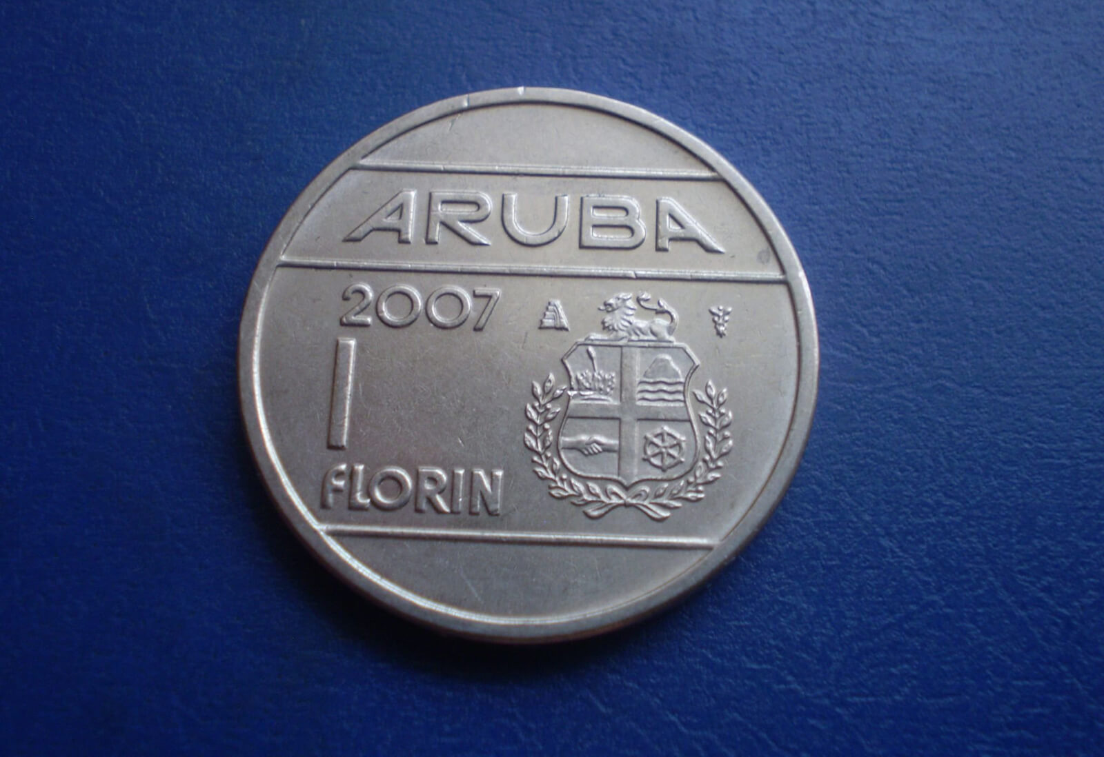 Официальная валюта острова – флорин