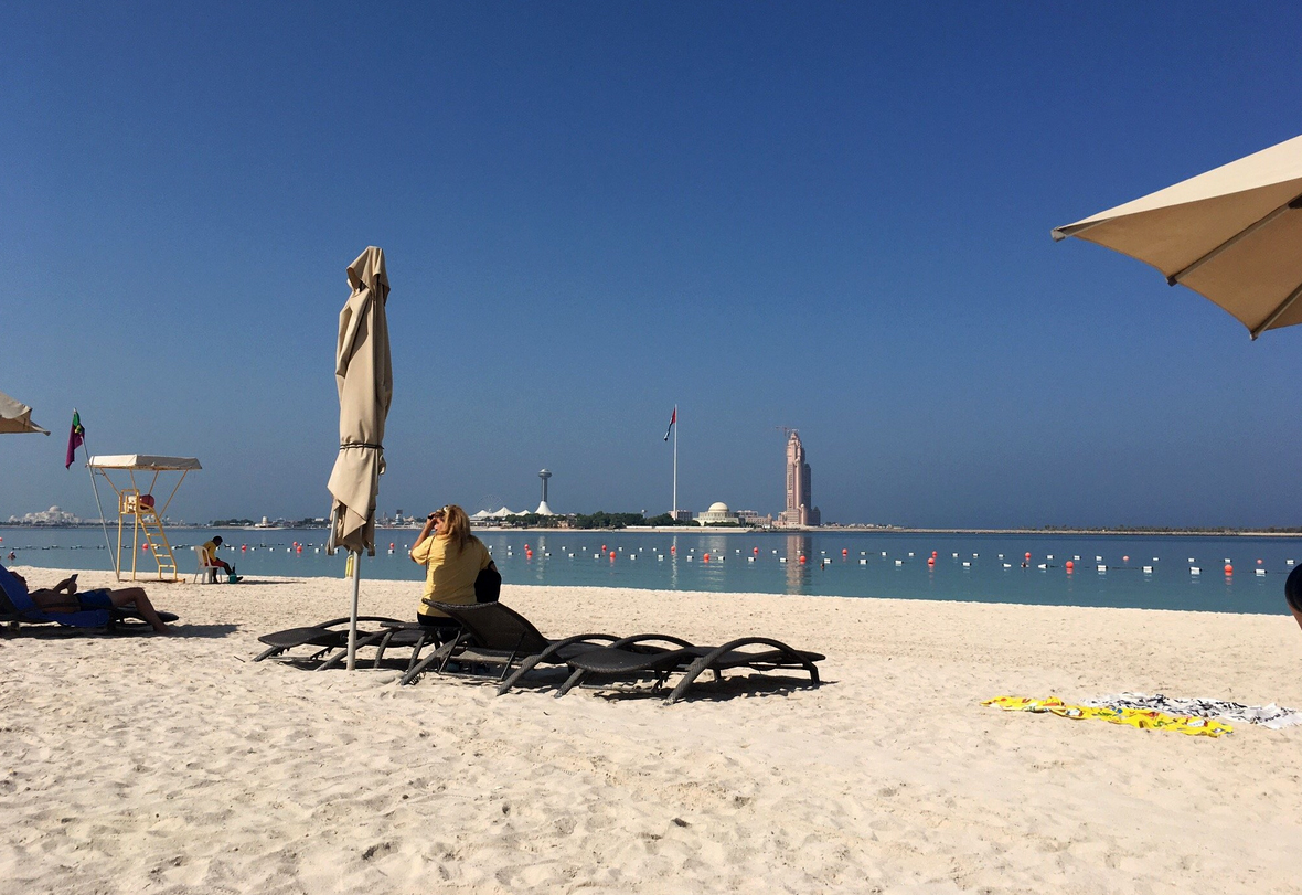 Пляж Корниш в Абу-Даби