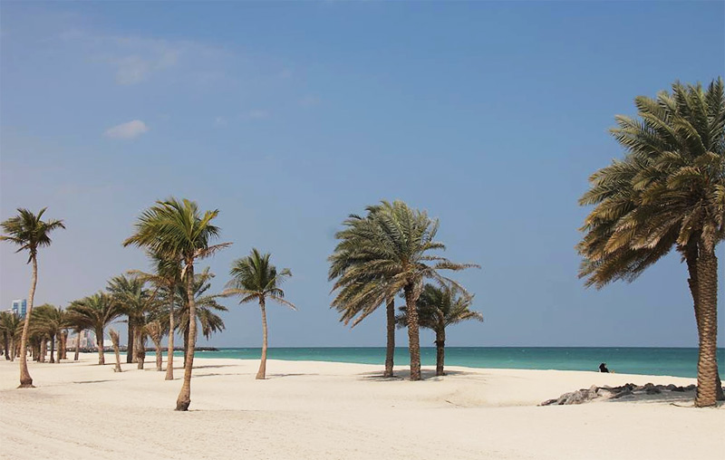 Пляж Аль Мунтазах