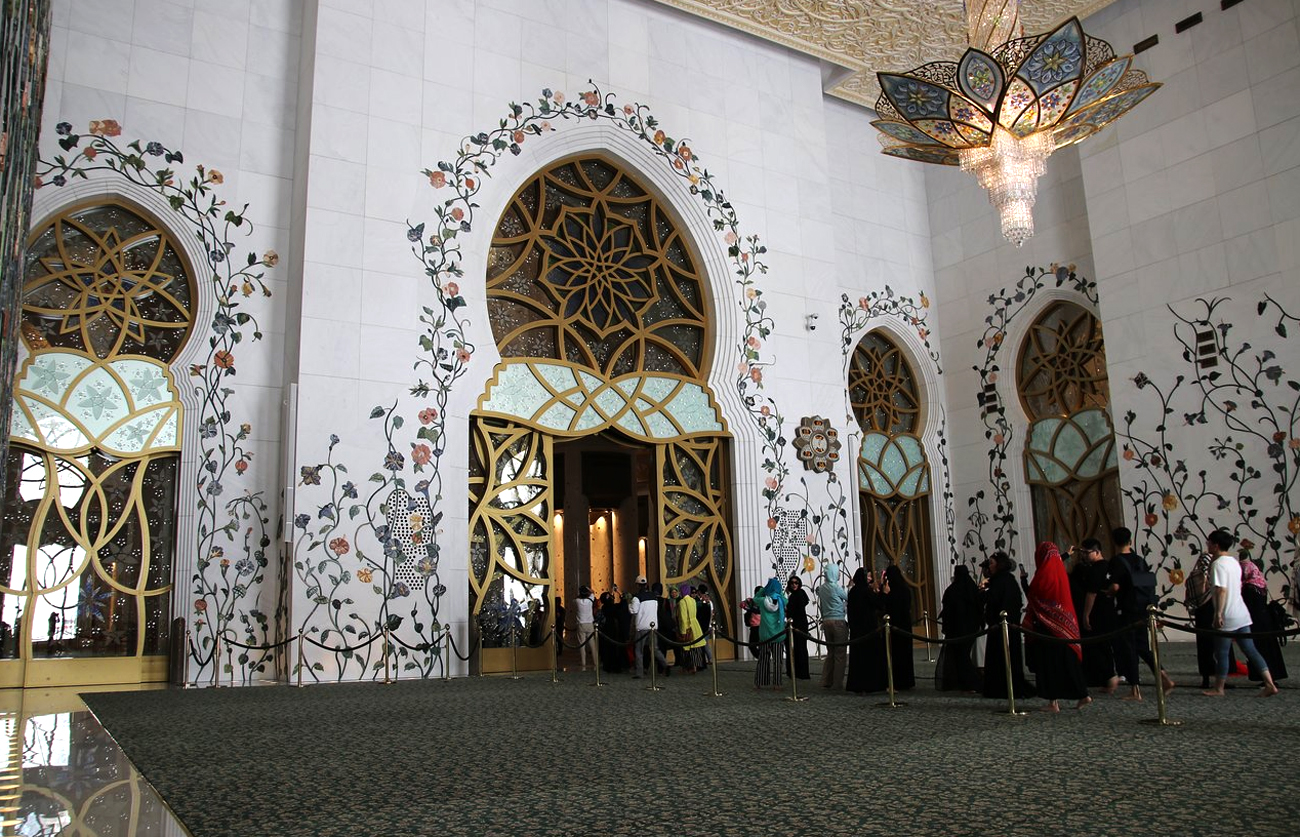 Холл Белой мечети Абу-Даби