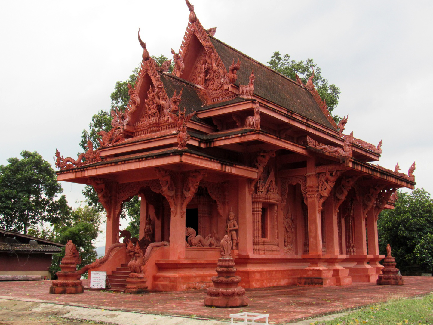 Храм Сила Нгу - Красный храм