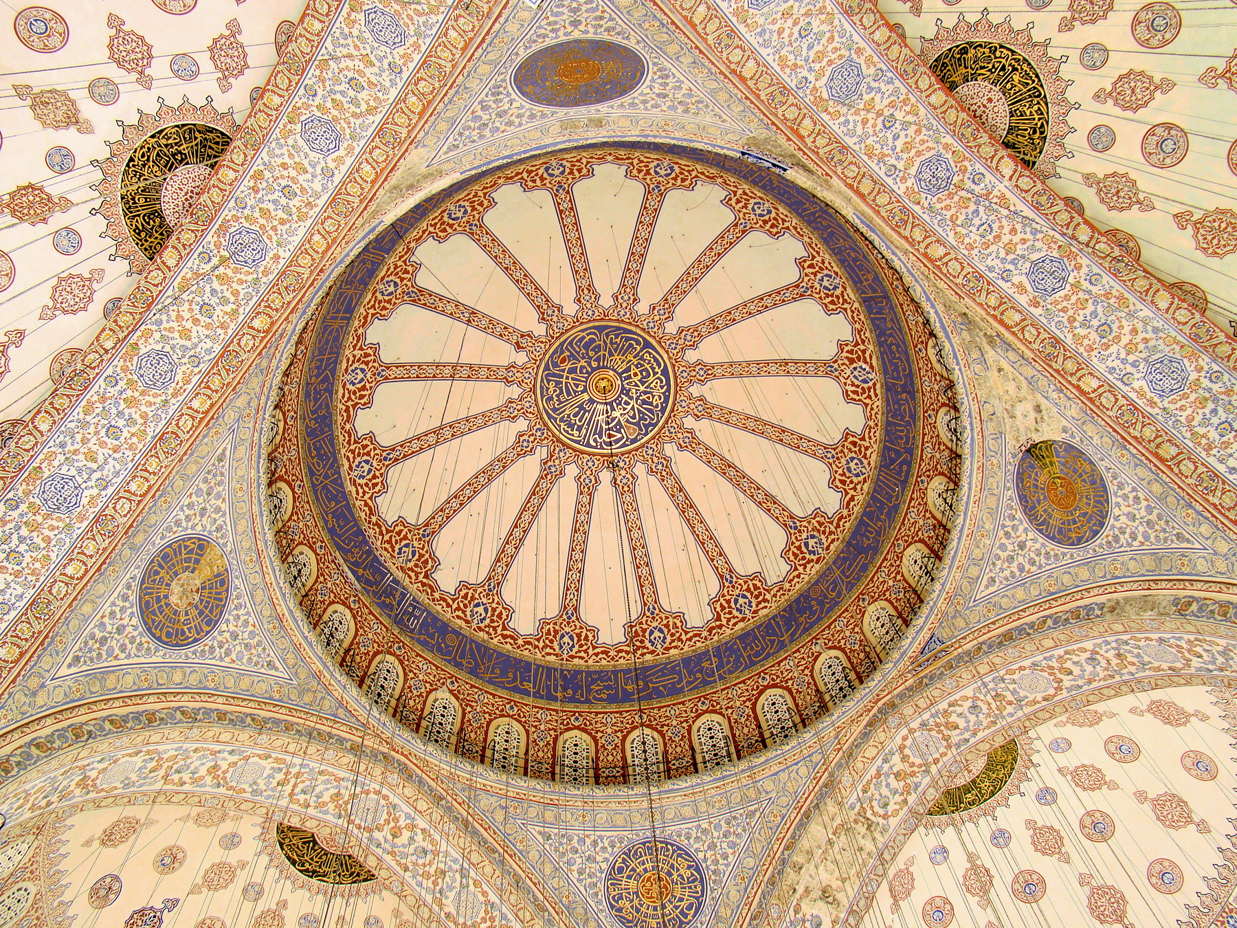Главный купол Голубой мечети