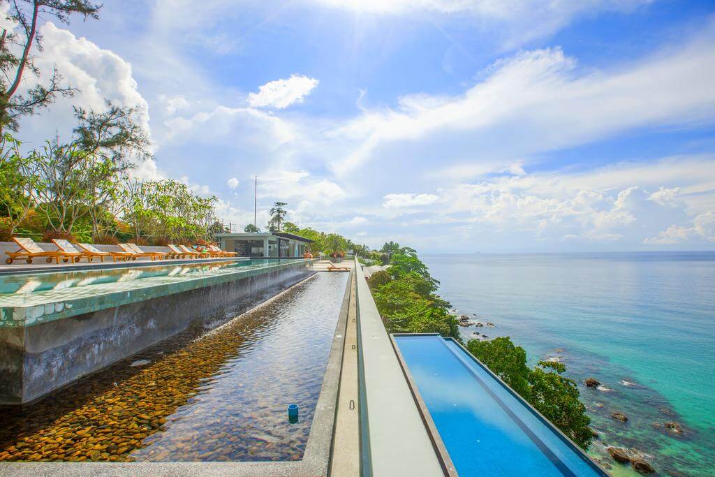 Отель Surin Beach Resort