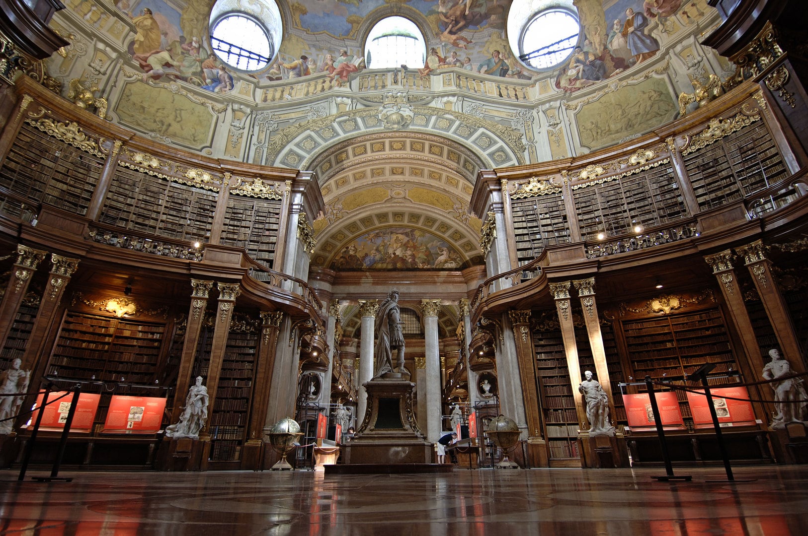 Австрийская национальная библиотека в Вене