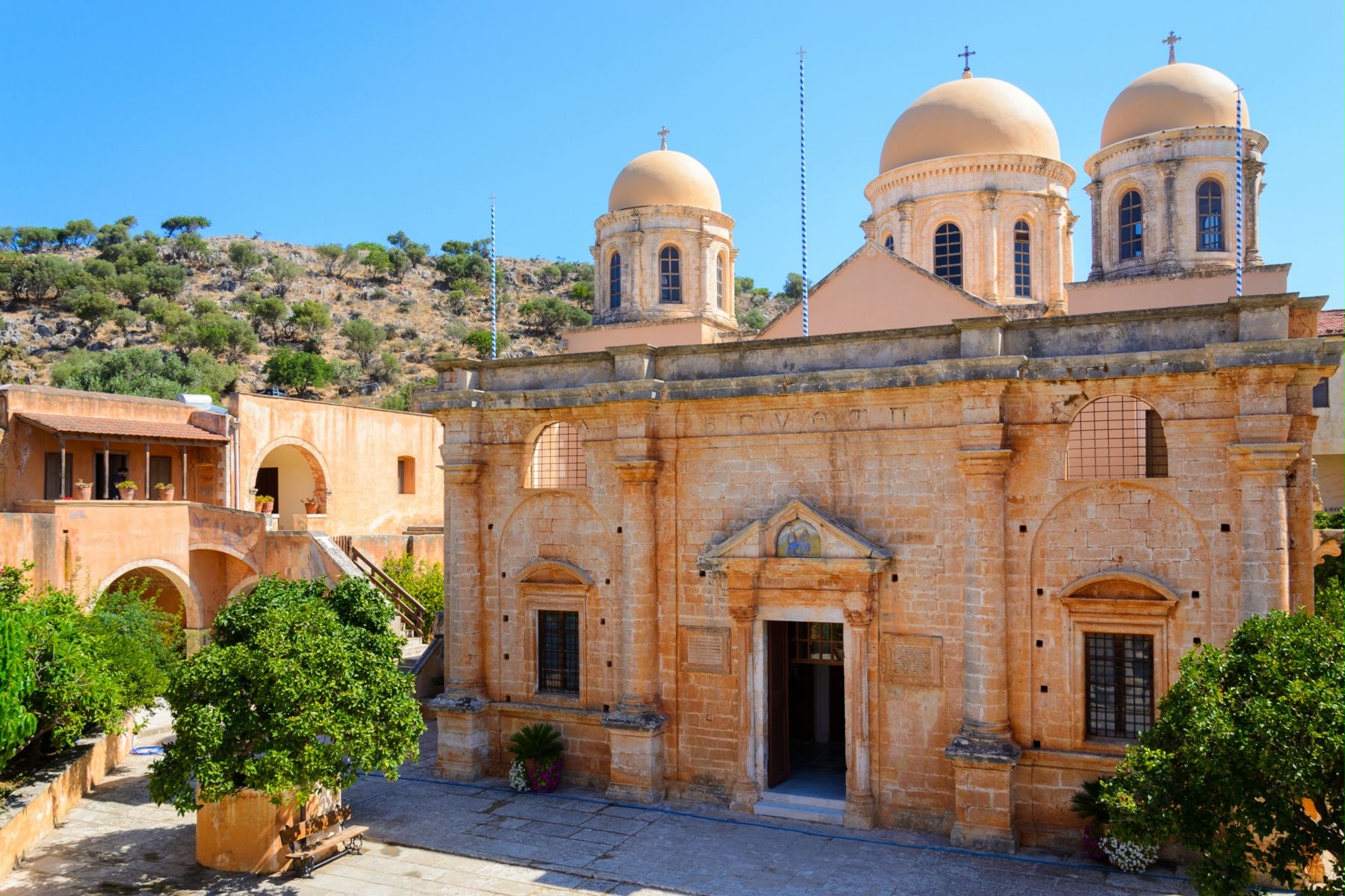 Монастырь Святой Троицы, Крит