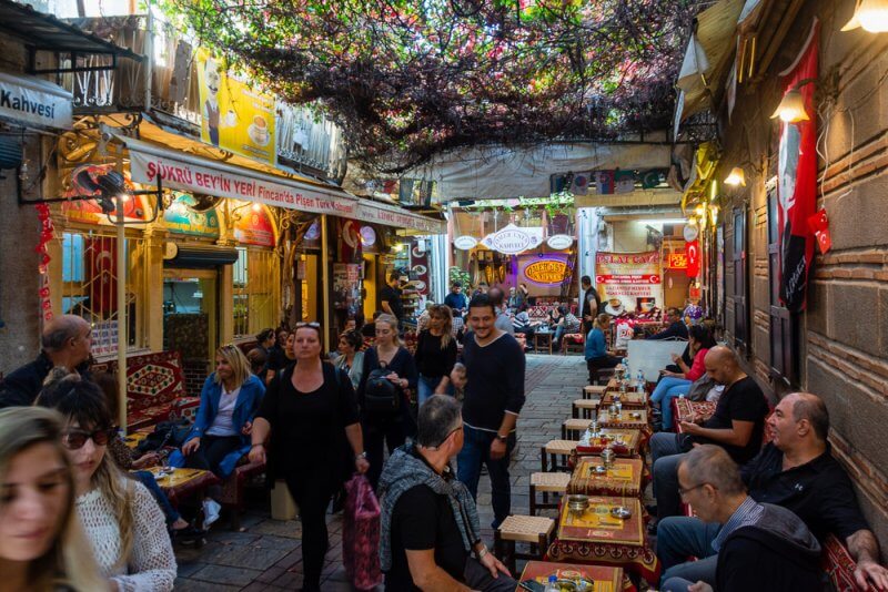 Synagogue Street в Измире