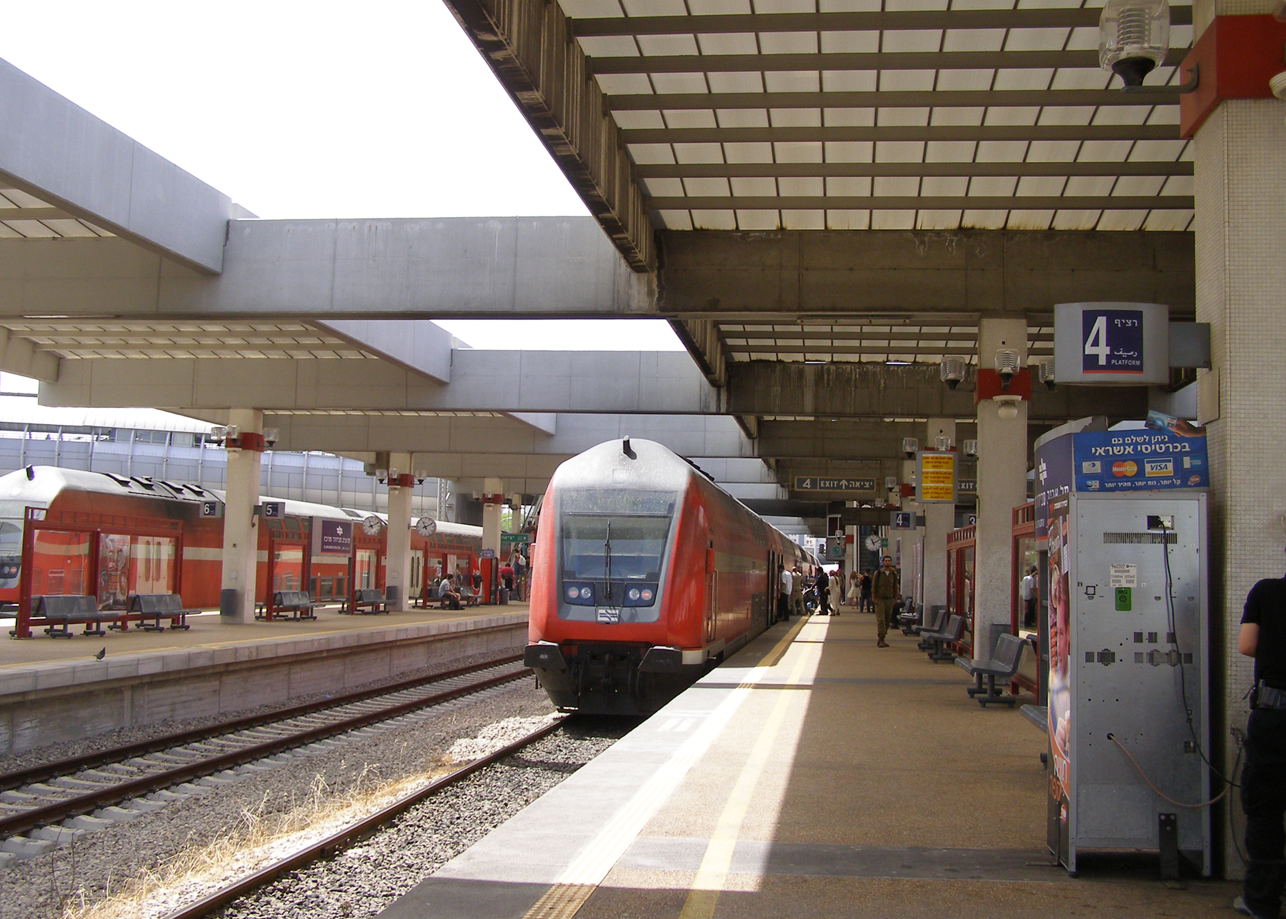 Станция Тель-Авив