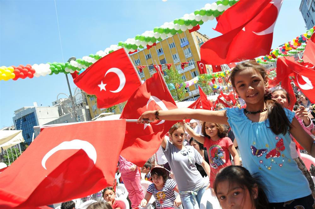 Праздник Национального суверенитета и детей в Турции
