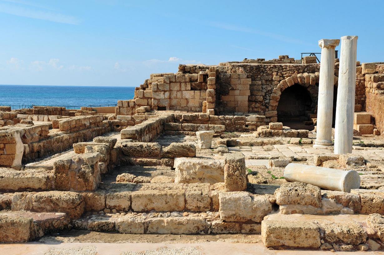 Руины Кесарии Палестинской