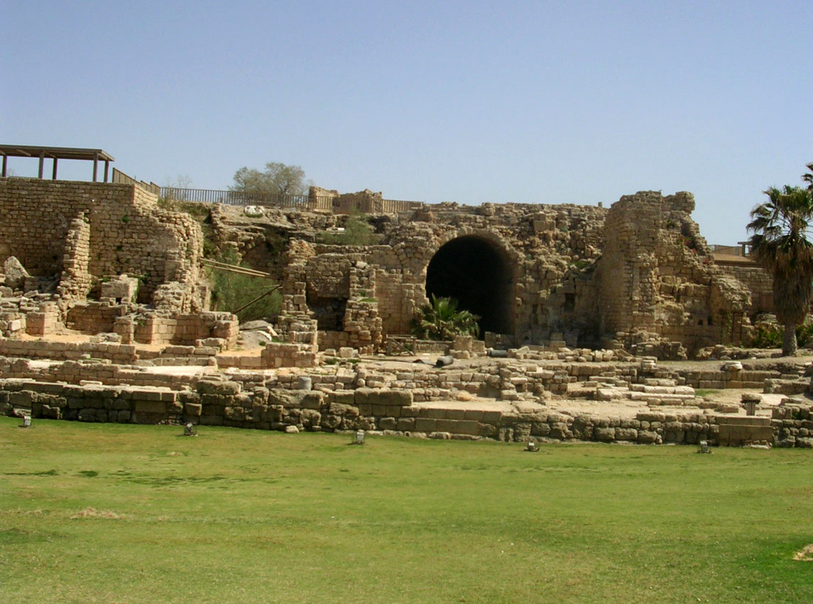 Храм Августа и Ромы