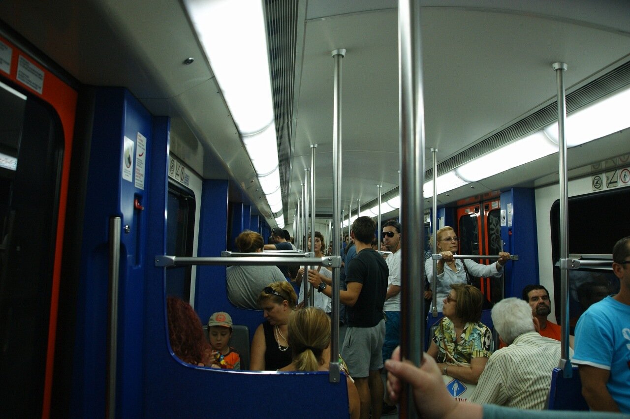Комфортное метро Афин