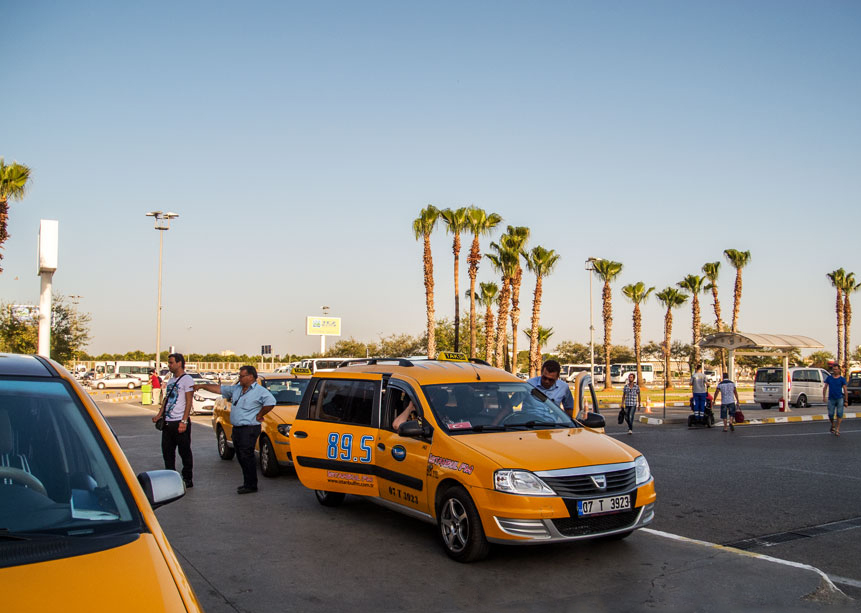Такси в аэропорту Анталии