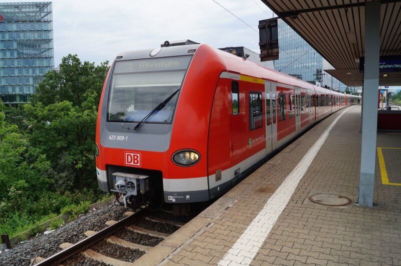 Электричка Bahn