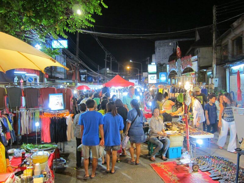 Ночной рынок в Арпоре