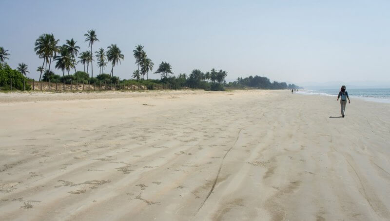 Песок на пляже Варка