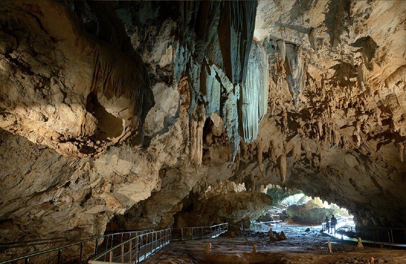 Пещера Grande Caverne в заповеднике в Маврикии