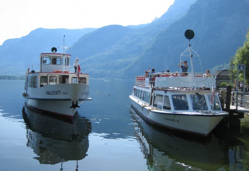 Паромы на озере