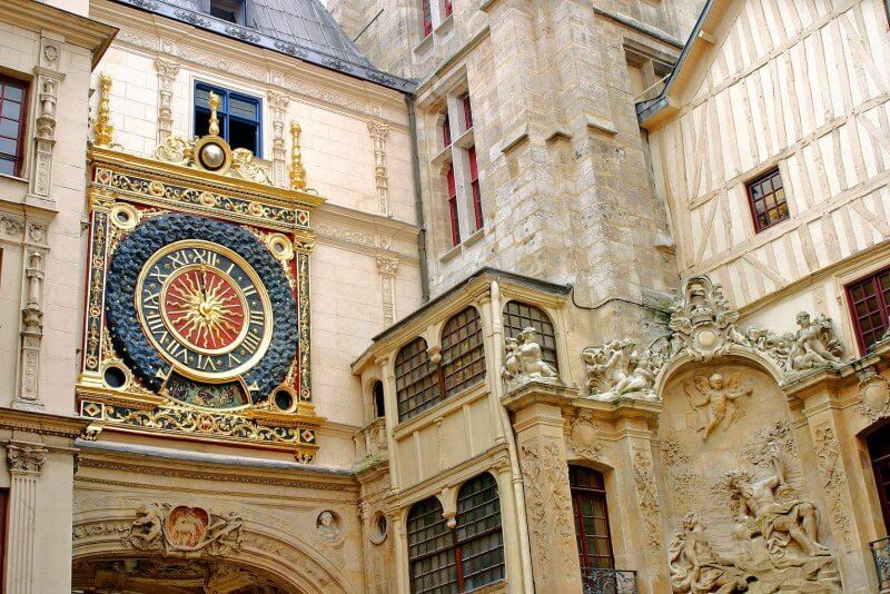 Фото: Астрономические часы в Руане, Франция