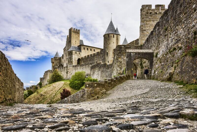 Внешние стены крепости Каркассон во Франции