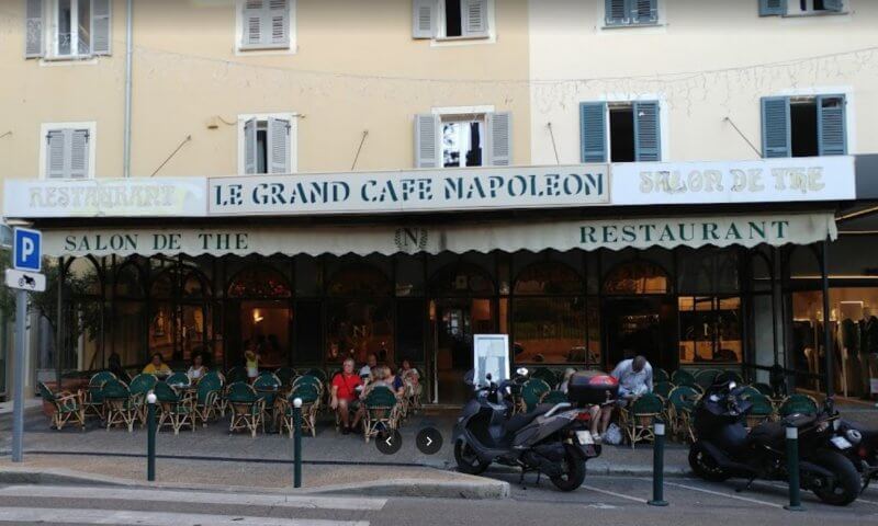 Фото: кафе Le Grand Napoleon в городе Аяччо