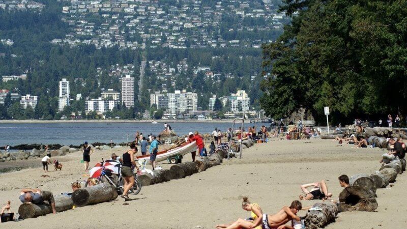 Третий пляж, или Third Beach в Стэнли-Парке в Ванкувере