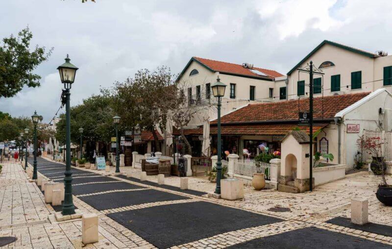 Улица Ха-Мейясдим в Зихрон-Яакове